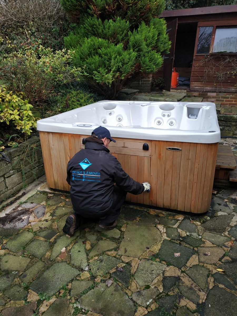 Hot Tub Delivery - Hot Tub Transport - Hot Tub Relocation - The Hot Tub Mover